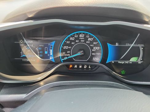 Used 2017 Ford C-MAX SE w/ Cold Weather Package FWD image 22