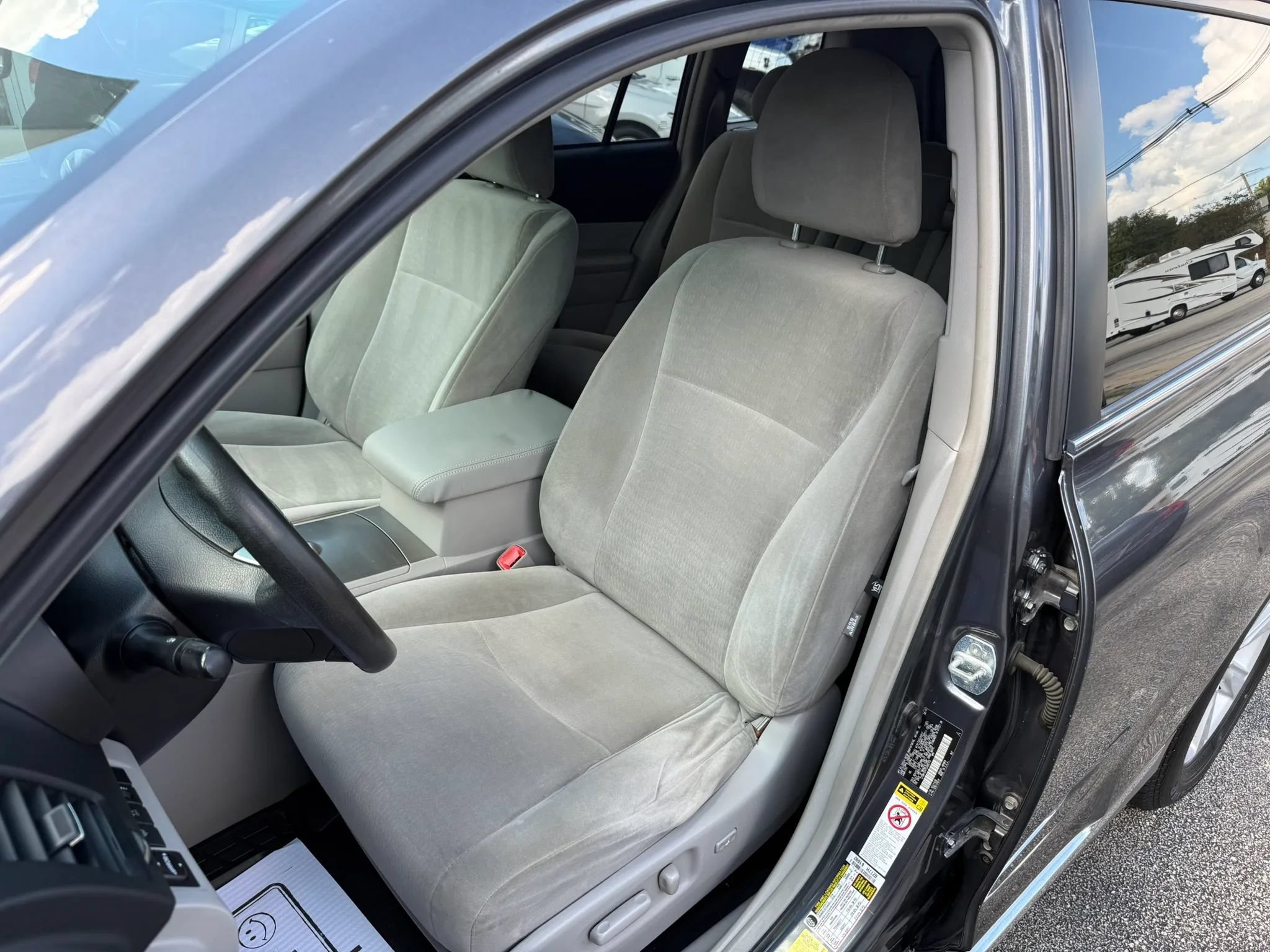 Used 2012 Toyota Highlander 4WD w/ Tech Pkg image 14