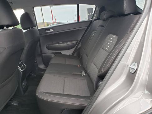 Used 2018 Kia Sportage LX AWD/4WD image 12