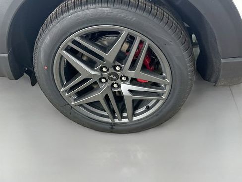 New 2026 Ford Explorer ST-Line w/ ST-Line Street Pack image 33