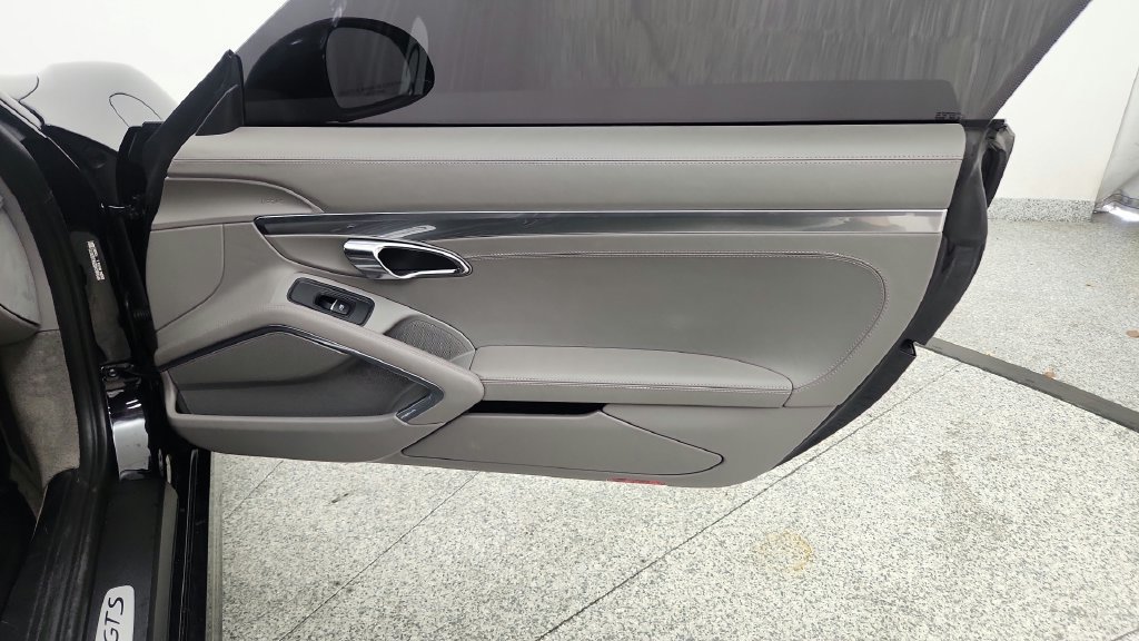 Used 2015 Porsche Cayman GTS RWD image 42