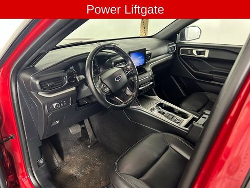 Certified 2020 Ford Explorer XLT w/ Equipment Group 202A image 14