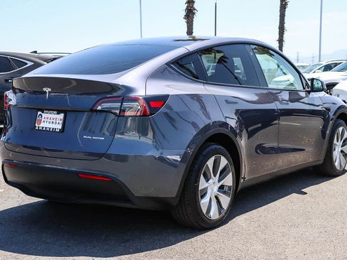 Used 2023 Tesla Model Y Long Range AWD/4WD image 7