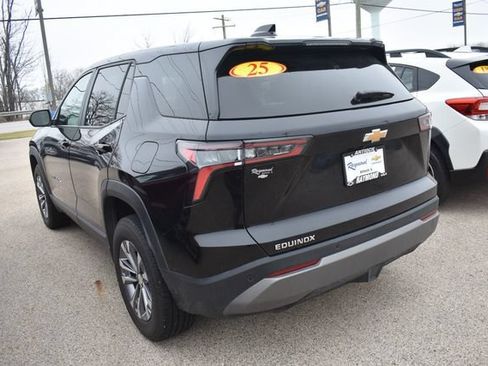 Used 2025 Chevrolet Equinox LT FWD image 6