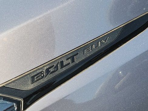 Used 2023 Chevrolet Bolt EUV Premier FWD image 10