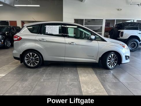 Used 2018 Ford C-MAX Titanium w/ Equipment Group 301A FWD image 11