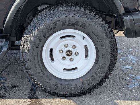 New 2025 Ford Bronco Heritage Edition image 15