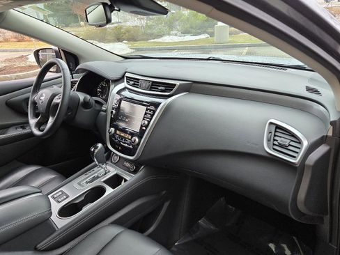 Used 2021 Nissan Murano SV w/ SV Special Edition Package image 16