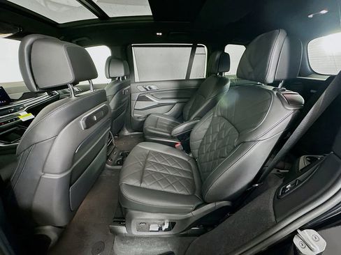 New 2026 BMW X7 xDrive40i w/ M Sport Package image 32