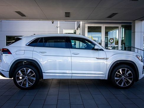 New 2026 Volkswagen Atlas Cross Sport SEL Premium R-Line image 20