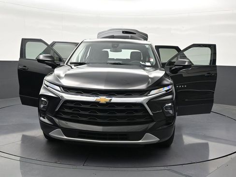 Used 2023 Chevrolet Blazer LT FWD image 37