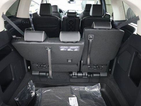 New 2026 Honda Odyssey Touring image 24