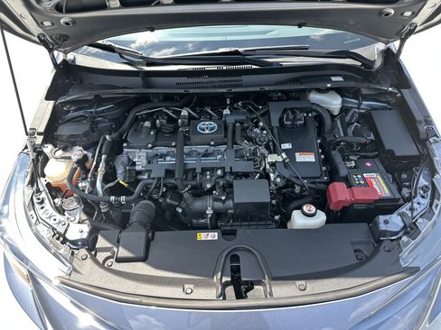 Used 2021 Toyota Corolla LE FWD image 34