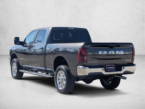 New 2026 RAM 2500 Laramie AWD/4WD image 9