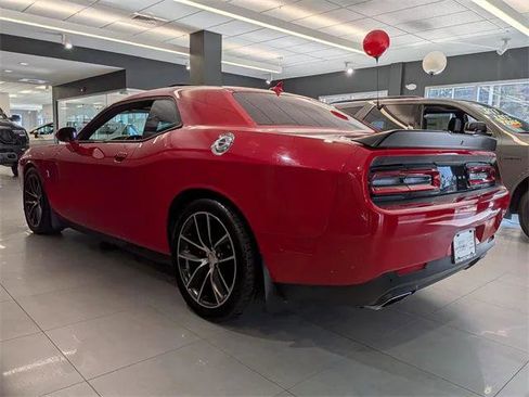 Certified 2016 Dodge Challenger R/T Scat Pack w/ Leather Interior Group image 6