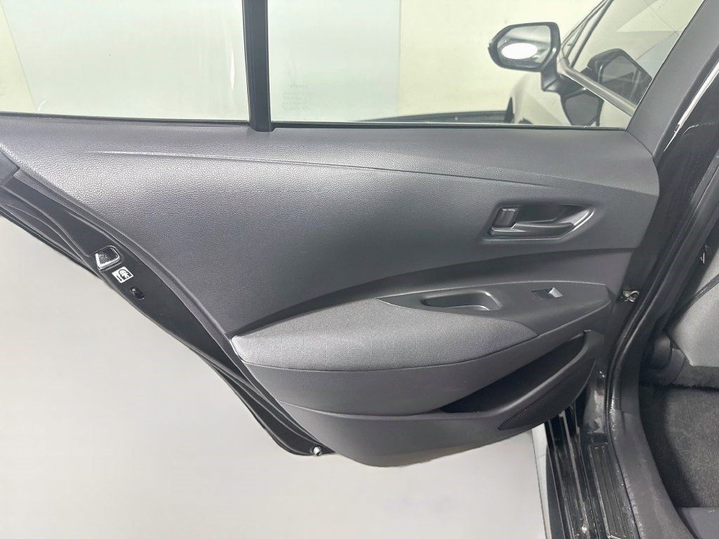 Used 2022 Toyota Corolla LE FWD image 20
