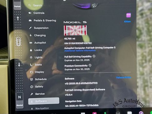 Used 2021 Tesla Model S Plaid image 15