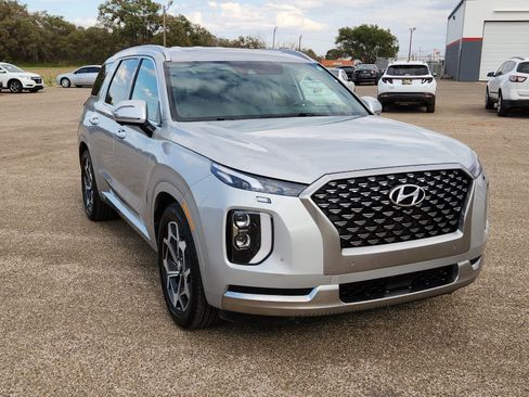 Used 2022 Hyundai Palisade Calligraphy image 6