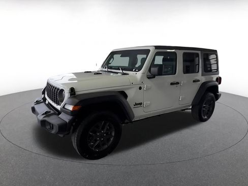 Used 2025 Jeep Wrangler Sport S image 6