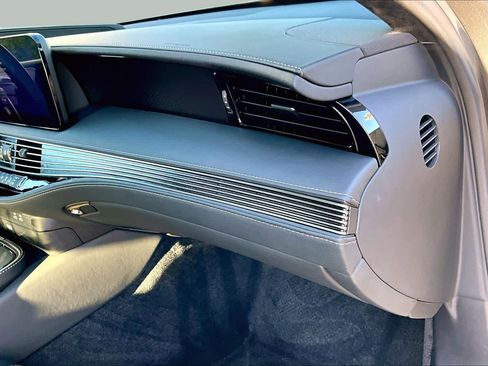 Certified 2023 Lexus LS 500 F Sport w/ Cold Weather Package (CK) RWD image 17