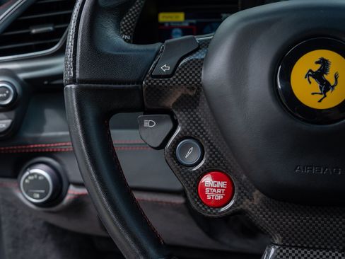 Used 2018 Ferrari 488 GTB RWD image 38