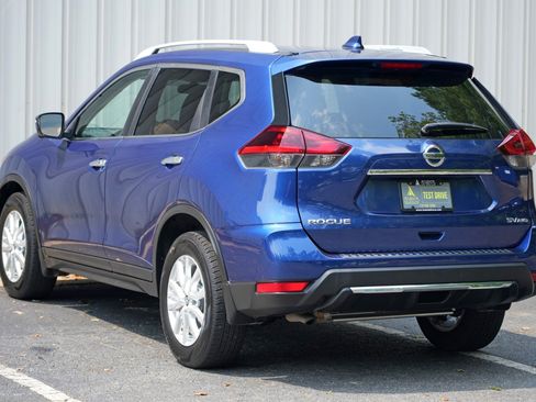 Used 2018 Nissan Rogue SV w/ Premium Package AWD/4WD image 44