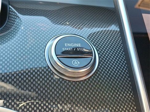 New 2026 Mercedes-Benz C 300 4MATIC Sedan image 19