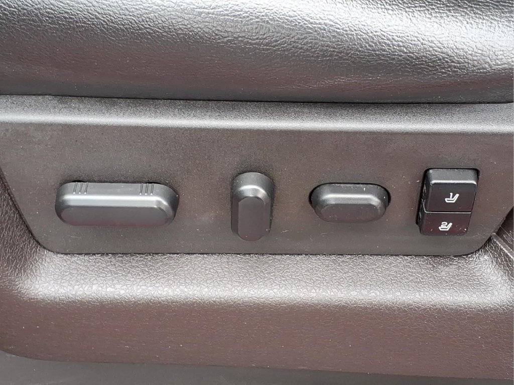 Used 2014 Ford F150 FX4 w/ Equipment Group 402A Luxury AWD/4WD image 17