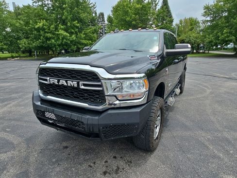Used 2020 RAM 2500 Tradesman w/ Chrome Appearance Group AWD/4WD image 2