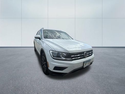 Used 2020 Volkswagen Tiguan SE AWD/4WD image 3