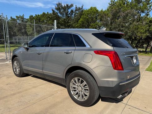 Used 2017 Cadillac XT5 Luxury w/ Driver Awareness Package FWD image 11