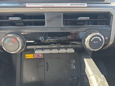 Used 2024 Toyota Tacoma SR5 w/ SR5 Upgrade Package image 22