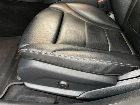 Used 2019 Mercedes-Benz C 300 4MATIC Sedan image 10