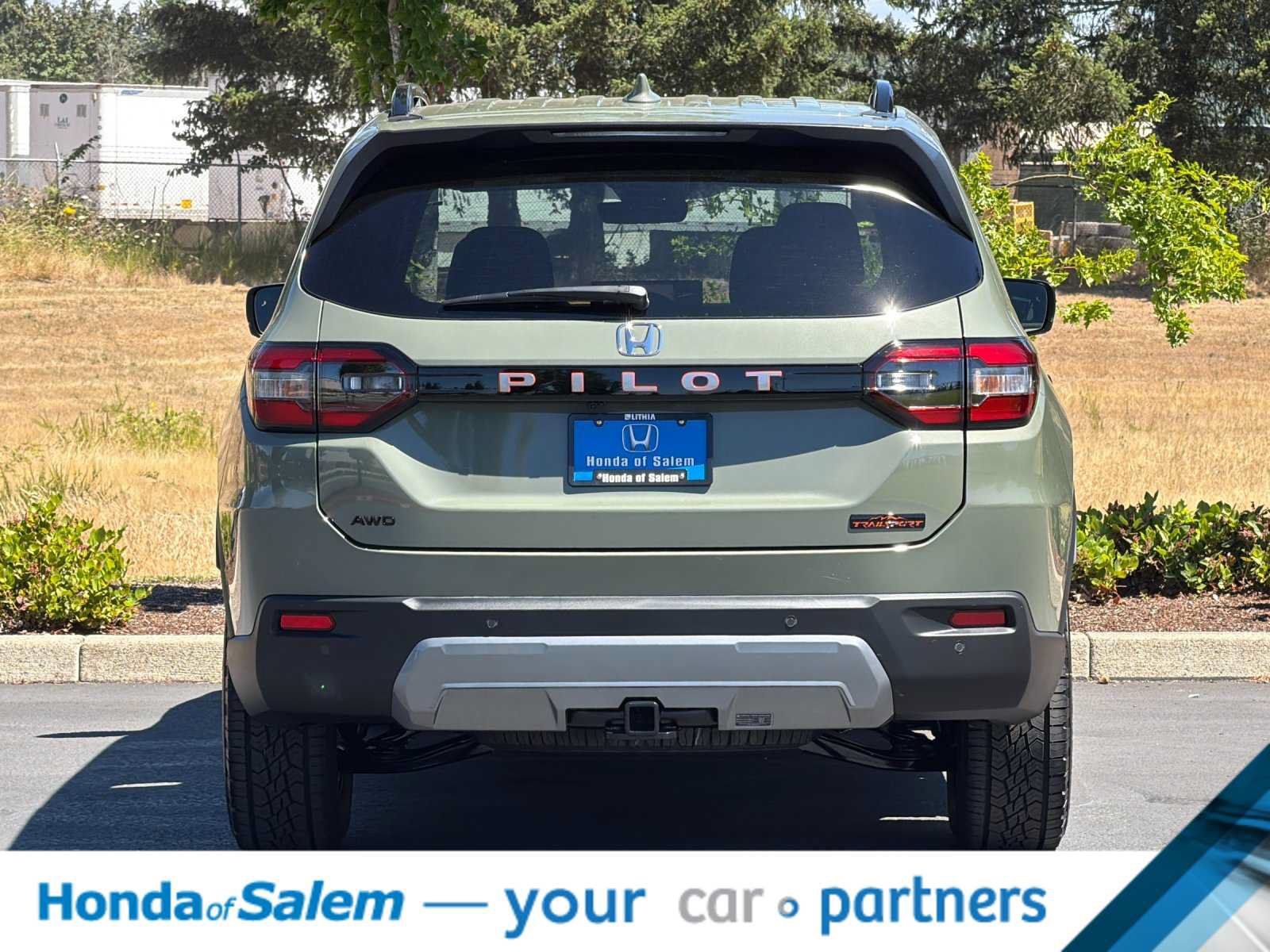 New 2026 Honda Pilot TrailSport image 7