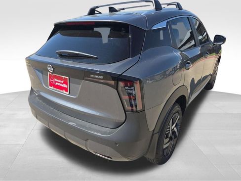 New 2026 Nissan Kicks SV w/ Cold Weather Package FWD image 5
