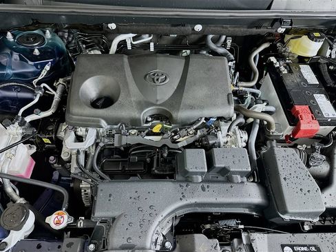 Certified 2025 Toyota RAV4 XLE w/ Convenience Package FWD image 30