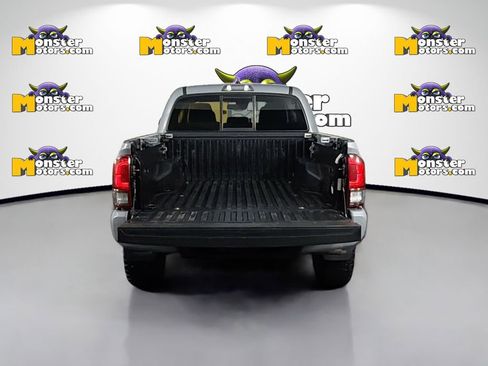 Used 2021 Toyota Tacoma TRD Off-Road image 25