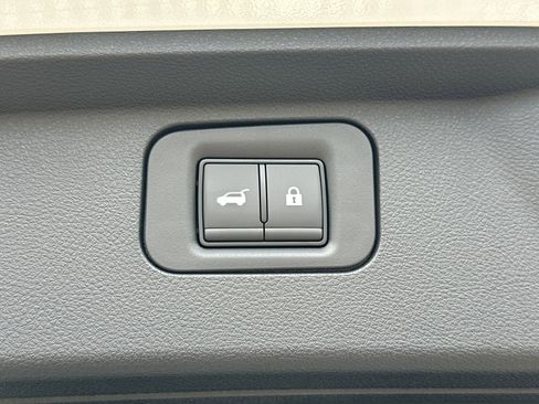 New 2025 Nissan Armada PRO-4X image 19