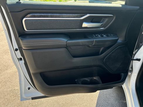 Used 2019 RAM 1500 Big Horn AWD/4WD image 12