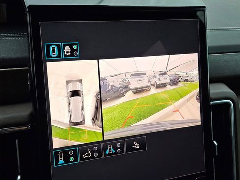 Used 2025 GMC Yukon Denali Ultimate w/ LPO, Floor Liner Package AWD/4WD image 18