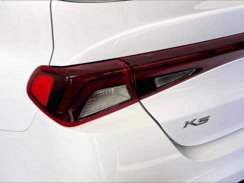 Used 2022 Kia K5 LXS FWD image 35
