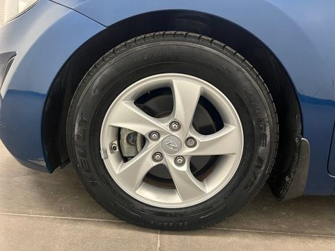 Used 2015 Hyundai Elantra SE FWD image 28