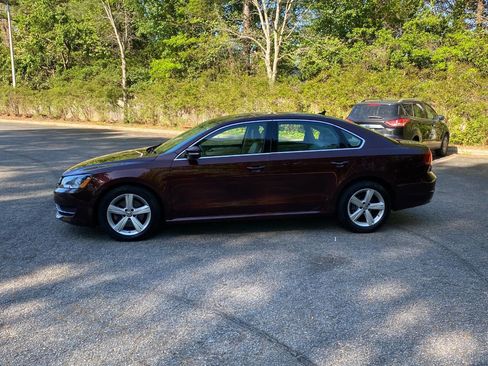 Used 2013 Volkswagen Passat 2.5 SE FWD image 8