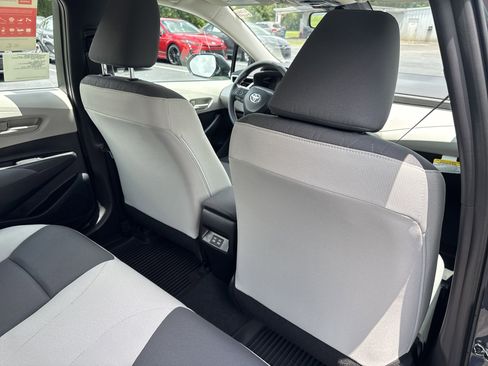 New 2025 Toyota Corolla LE FWD image 29