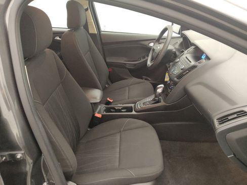 Used 2016 Ford Focus SE FWD image 21