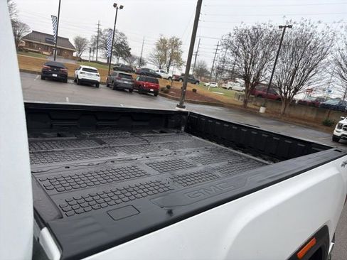 Used 2022 GMC Sierra 3500 SLT image 12