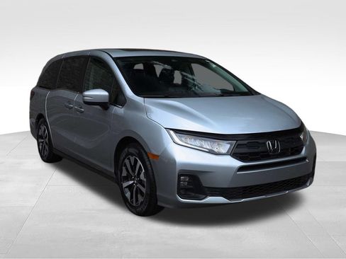 Used 2025 Honda Odyssey EX-L image 2