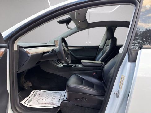 Used 2023 Tesla Model Y Long Range image 9