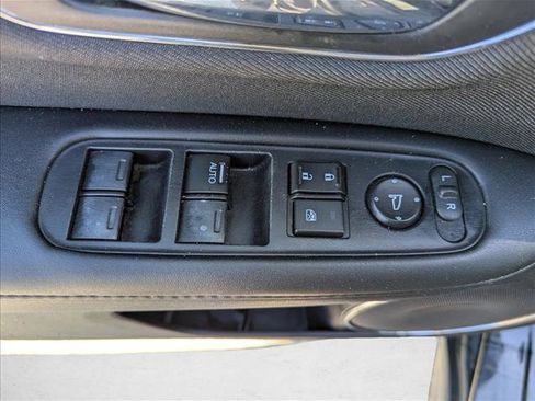 Used 2022 Honda HR-V EX image 10