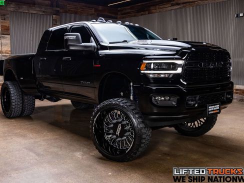 Used 2024 RAM 3500 Laramie w/ Night Edition AWD/4WD image 1